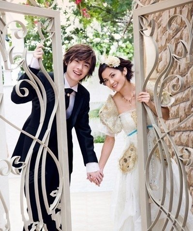 <em>明星们</em>绝美<em>婚纱</em>照!竟然有李宇春? –成都 地产