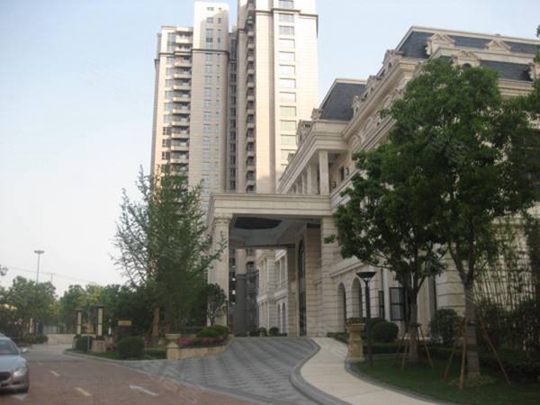 露香园(公寓)